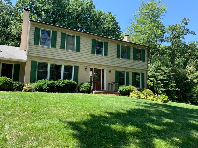 Fachada de la casa - 7413 Skyline Dr