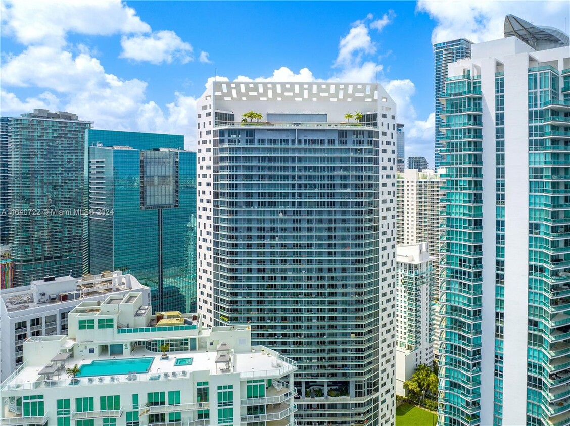 Foto principal - 1300 Brickell Bay Dr