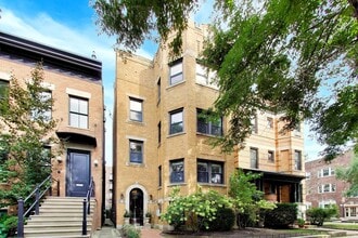 Building Photo - 3505 N Janssen Ave