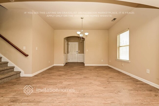 Building Photo - 127 Biscayne Terrace