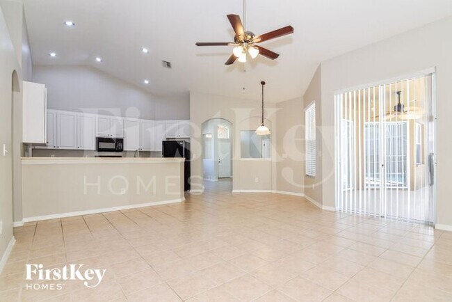 Foto del edificio - 4311 Brooke Dr