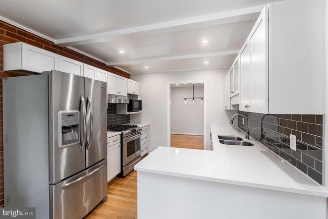 Building Photo - 10317 Cardinal Rd