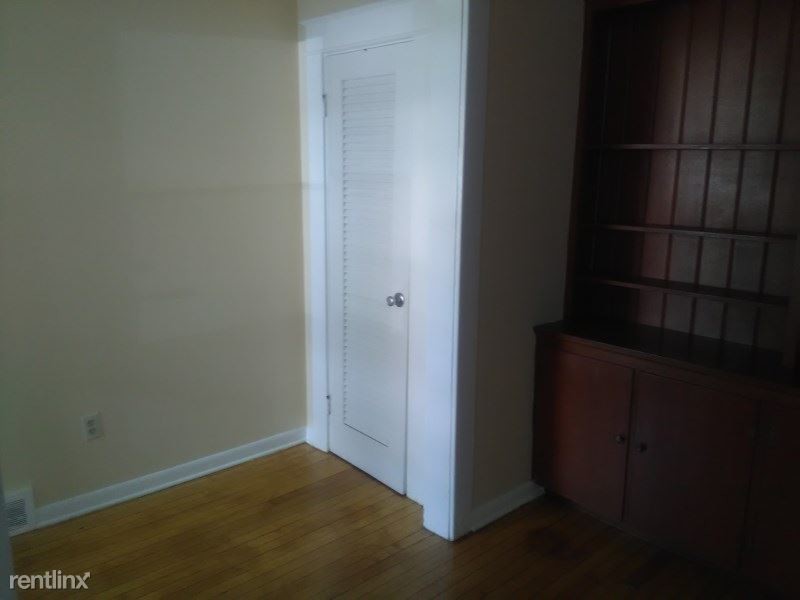 Building Photo - 3 br, 1 bath Apartment - 1508 Rugby Rd