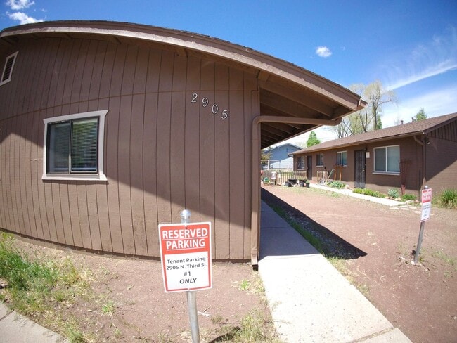 Foto del edificio - (596) 2905 N. Third Street Unit #1