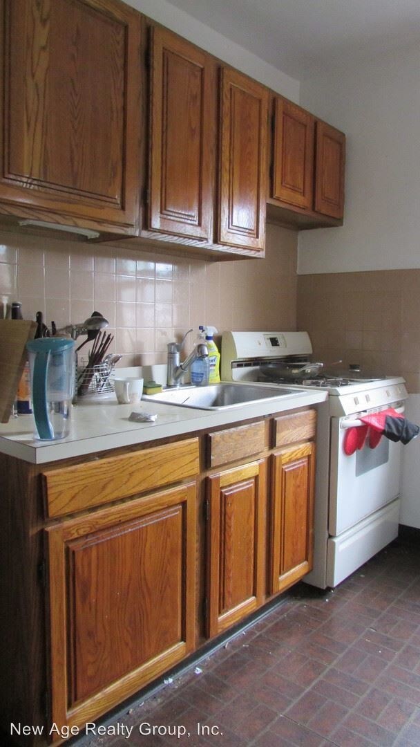 Foto del edificio - 3703 Baring St