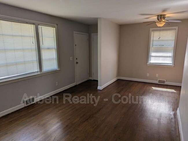 Building Photo - 1417 Barker Dr