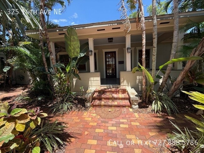 Photo - 325 14th Ave NE House