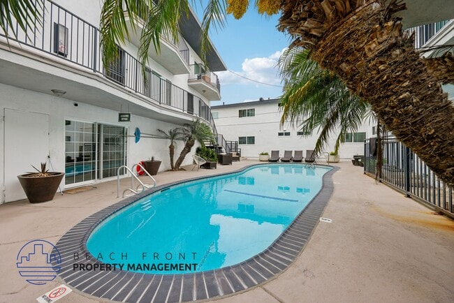 Foto del edificio - Newport Terrace Apartments