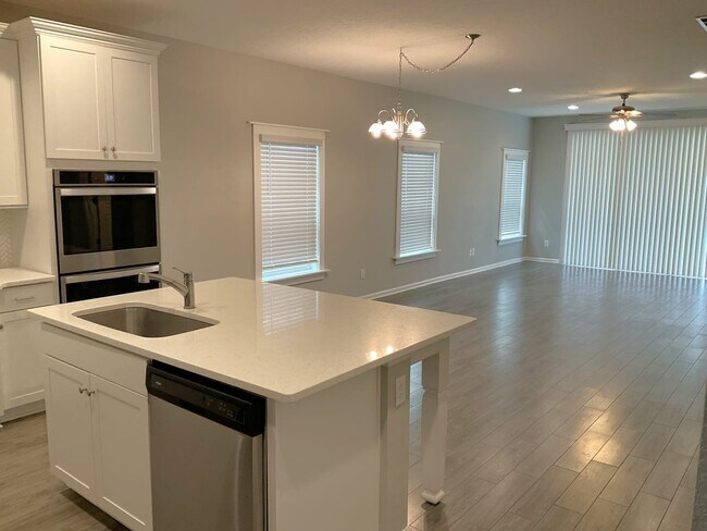 Foto del edificio - 2236 Eagle Talon Cir