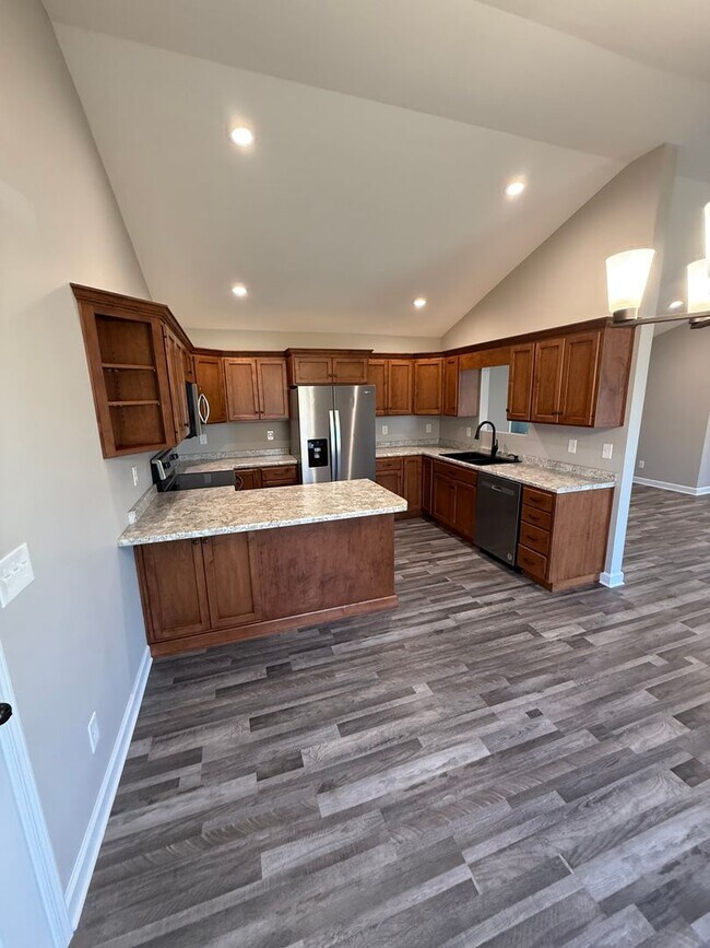 Foto del edificio - 3 Bed/2 Bath House with 2 Car Garage (NEW CONSTRUCTION)