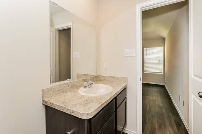 Building Photo - 2353 Blue Opal Ln