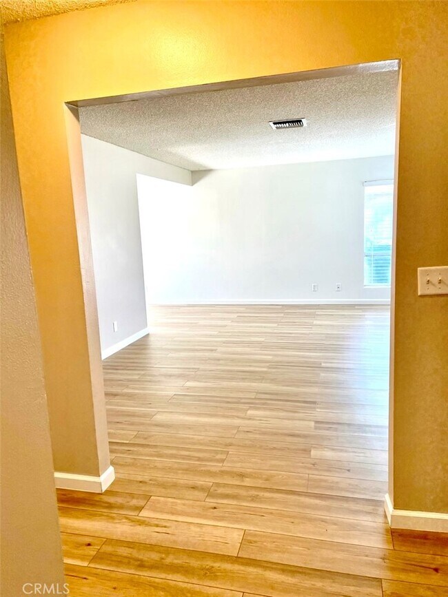 Foto del edificio - 41085 Alder Ave