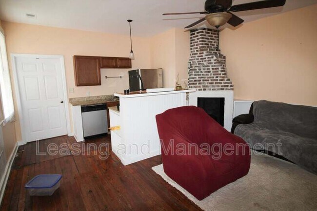 Building Photo - 59 Hanover St