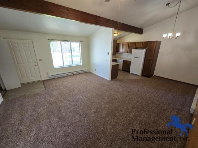 Building Photo - 3 bedroom in Billings MT 59105