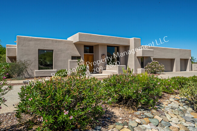 Building Photo - 3400 Placita de la Jolla del Sol