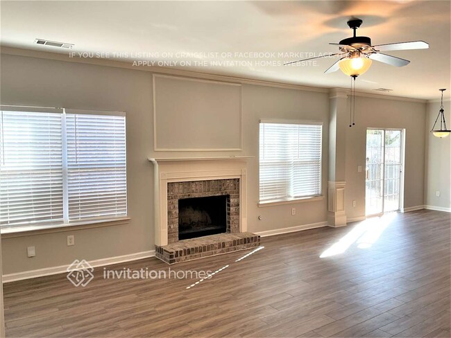 Foto del edificio - 6625 Grove Meadows Ln