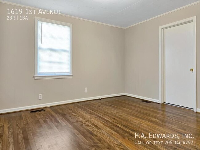 Foto del edificio - 1619 1st Ave