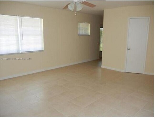 Foto del edificio - 1107 NW 15th Ct