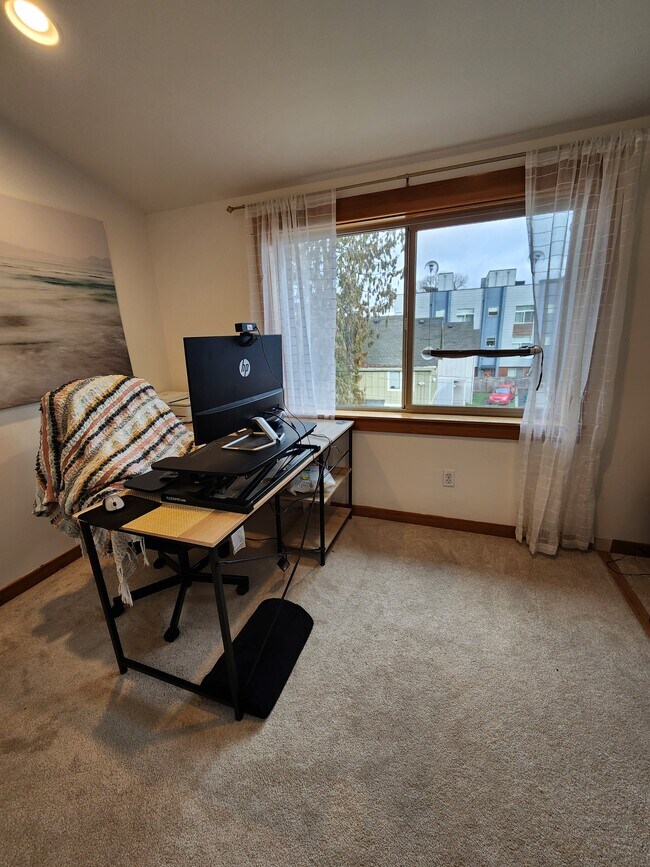 3rd piso, oficina - 9047 17th Ave SW