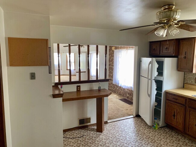 Building Photo - 16 Mcclellan Ave