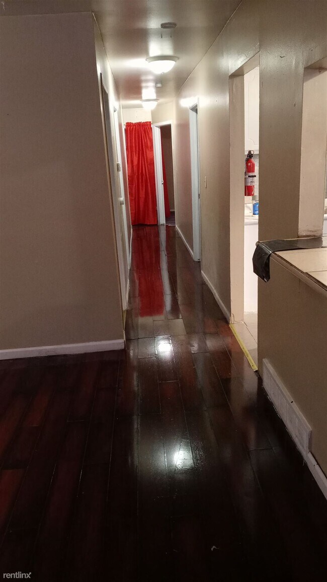 Foto del edificio - 4 br, 2 bath House - 16814 Wormer St