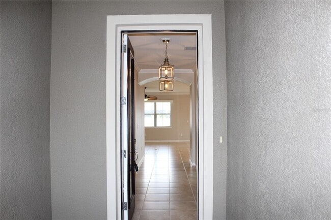 Building Photo - 221 Montoro Ln