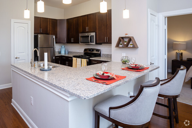 2BR,2BA-1050sft - Artistry Craig Ranch