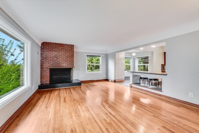 Foto del edificio - 6009 SW Taylors Ferry Rd