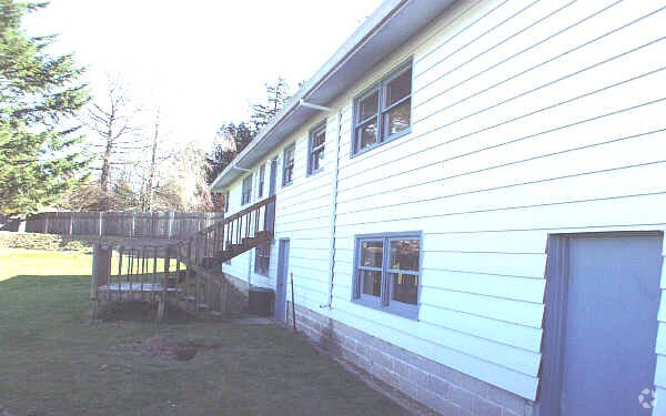 Building Photo - 8185 SW Alden St