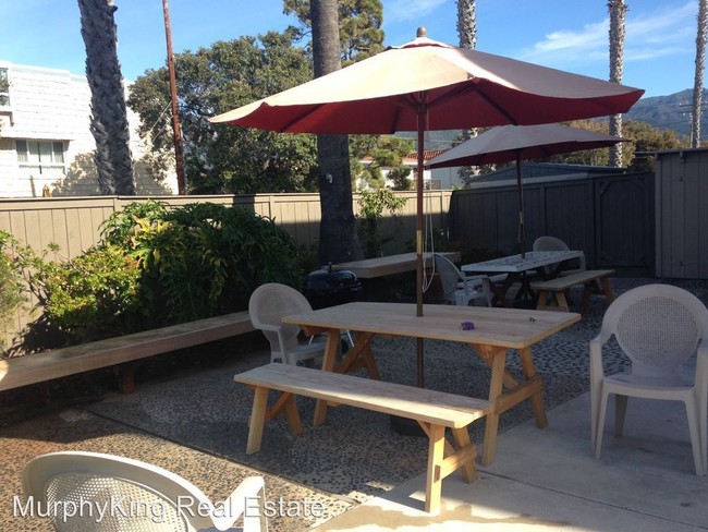 Foto del edificio - 4838 Sandyland Rd