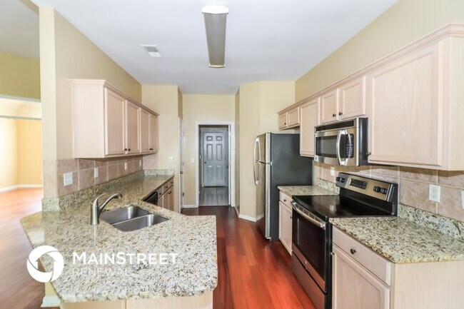 Foto del edificio - 8423 Shady Elm Dr