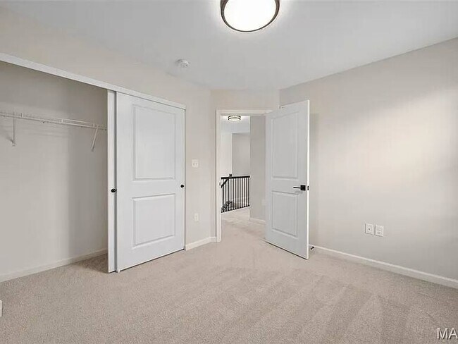 Foto del edificio - 3304 White Pine Dr