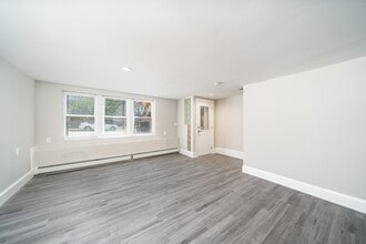 Building Photo - 213 Ogden Ave.