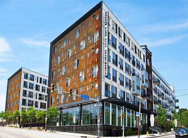Building Photo - Albion at Morrow Park