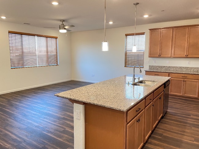 Building Photo - 674 Montelena Ct