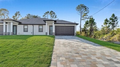 Building Photo - 704 Homer Ave S