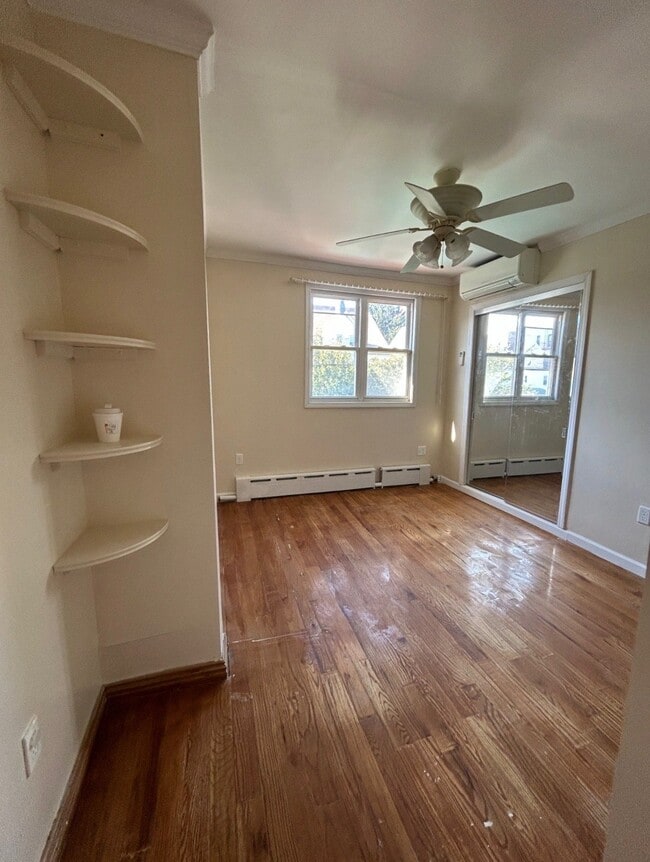 Building Photo - 1172 E 37th St