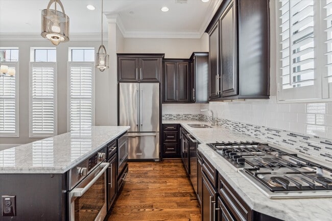 Foto del edificio - 4001 Lanark Ln