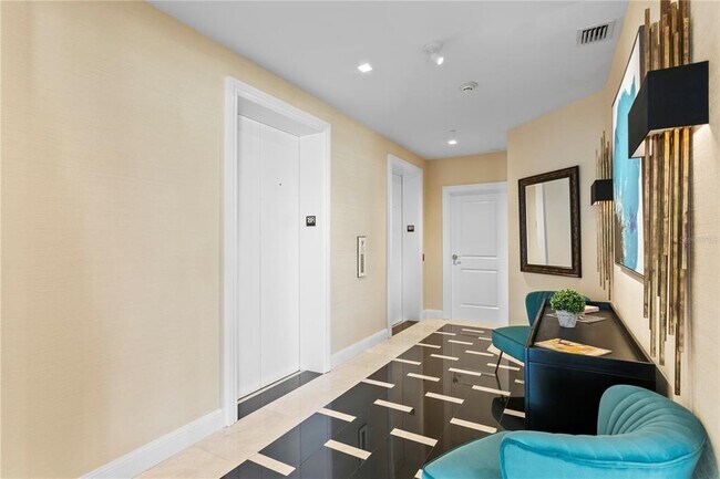 Foto del edificio - 450 Knights Run Ave