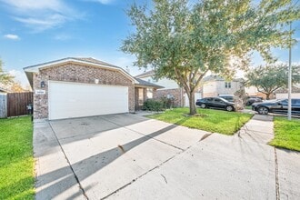 Building Photo - 11018 WARATH Oak Ct