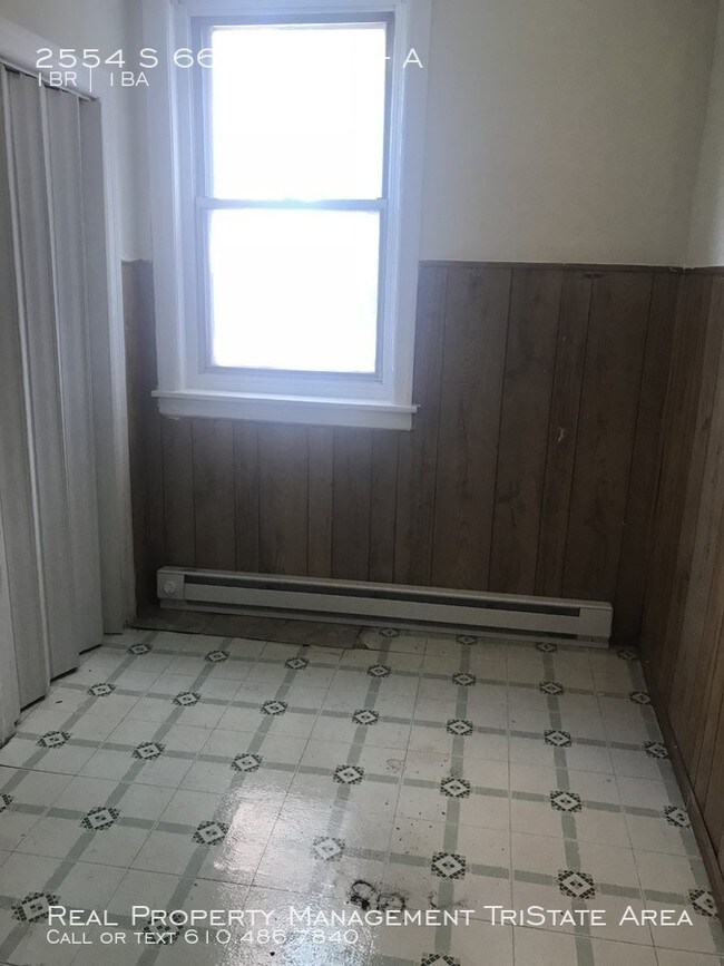 Building Photo - 1 Bedroom 1 Bath Duplex