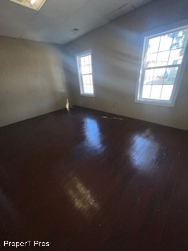 Foto del edificio - 5 br, 2 bath House - 1100 North 3rd Avenue