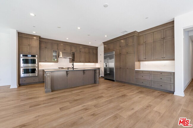 Foto del edificio - 20705 Butternut Cir