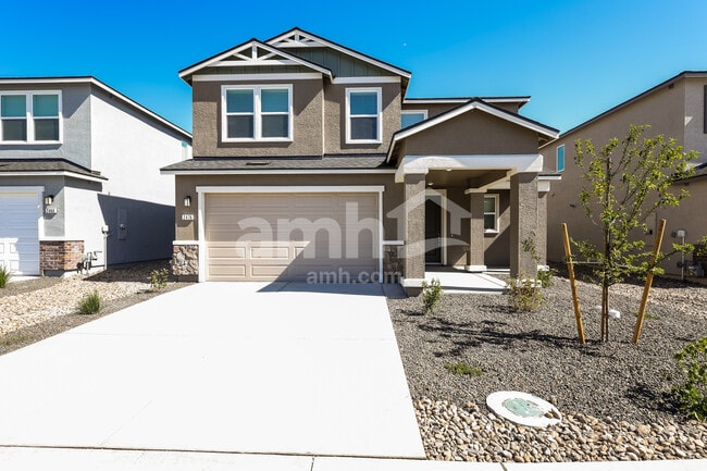 Building Photo - 2476 Devin Ave