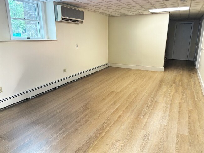 Foto del edificio - 99 Garfield Ave