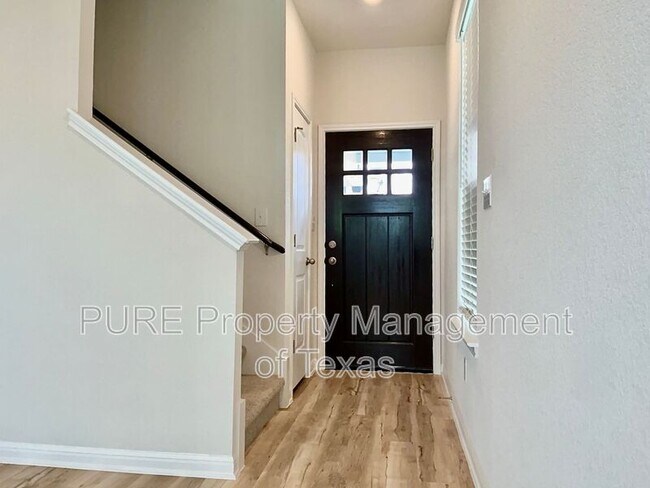 Foto del edificio - 2204 Cornfield Dr