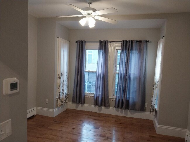 Foto del edificio - 565 Salem St