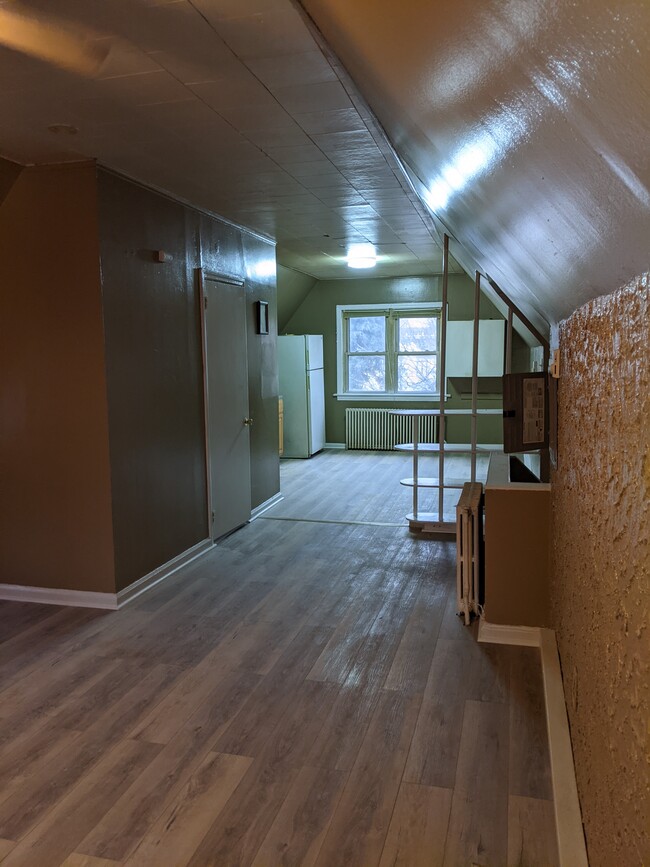 Building Photo - 24 Wegman Pky