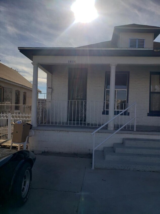 Primary Photo - 1614 Wyoming Ave