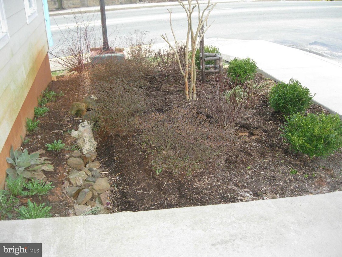 100 N Main St, Gordonsville, VA 22942 House for Rent in Gordonsville